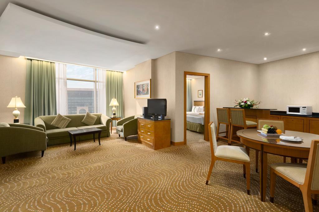 Eastyard Khobar Hotel - Formerly Ramada By Wyndham Khobar Extérieur photo