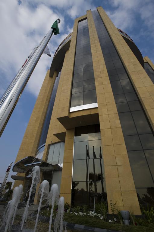 Eastyard Khobar Hotel - Formerly Ramada By Wyndham Khobar Extérieur photo