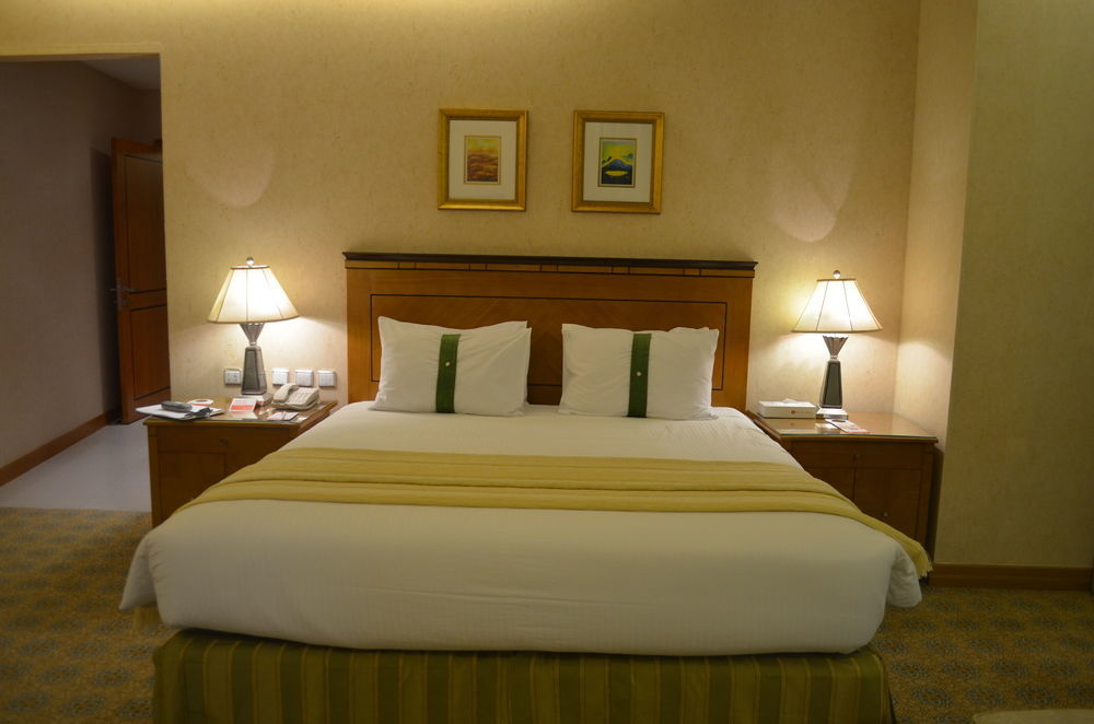 Eastyard Khobar Hotel - Formerly Ramada By Wyndham Khobar Extérieur photo