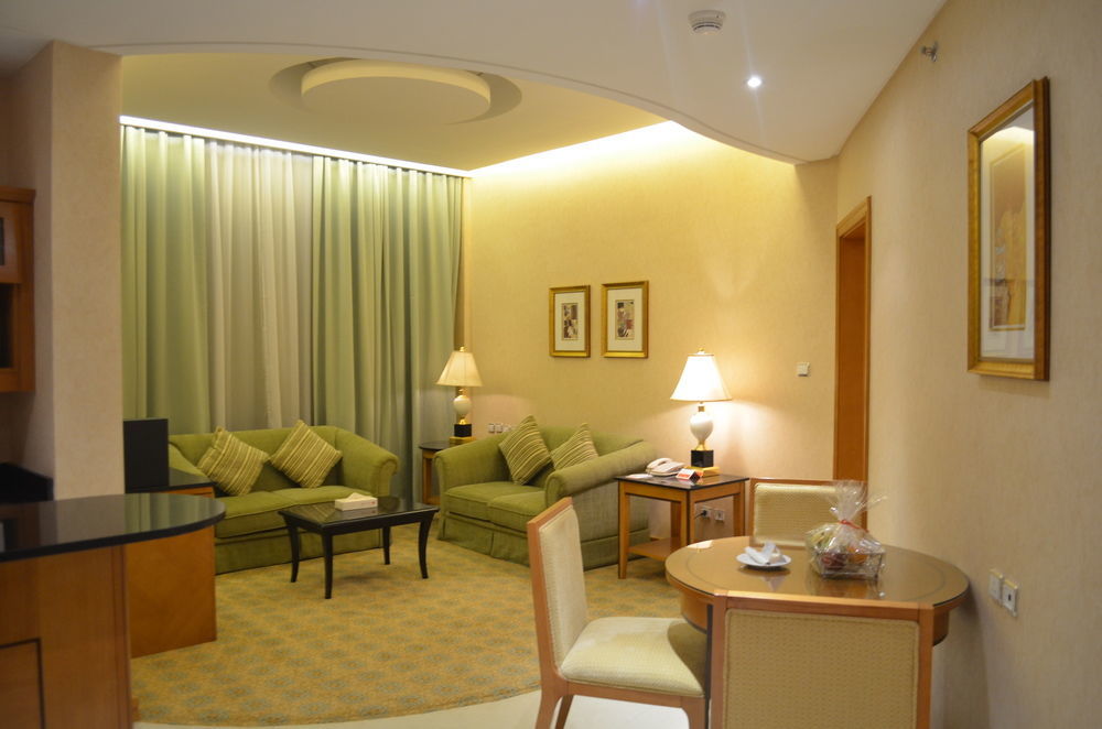 Eastyard Khobar Hotel - Formerly Ramada By Wyndham Khobar Extérieur photo