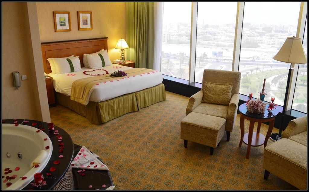 Eastyard Khobar Hotel - Formerly Ramada By Wyndham Khobar Extérieur photo