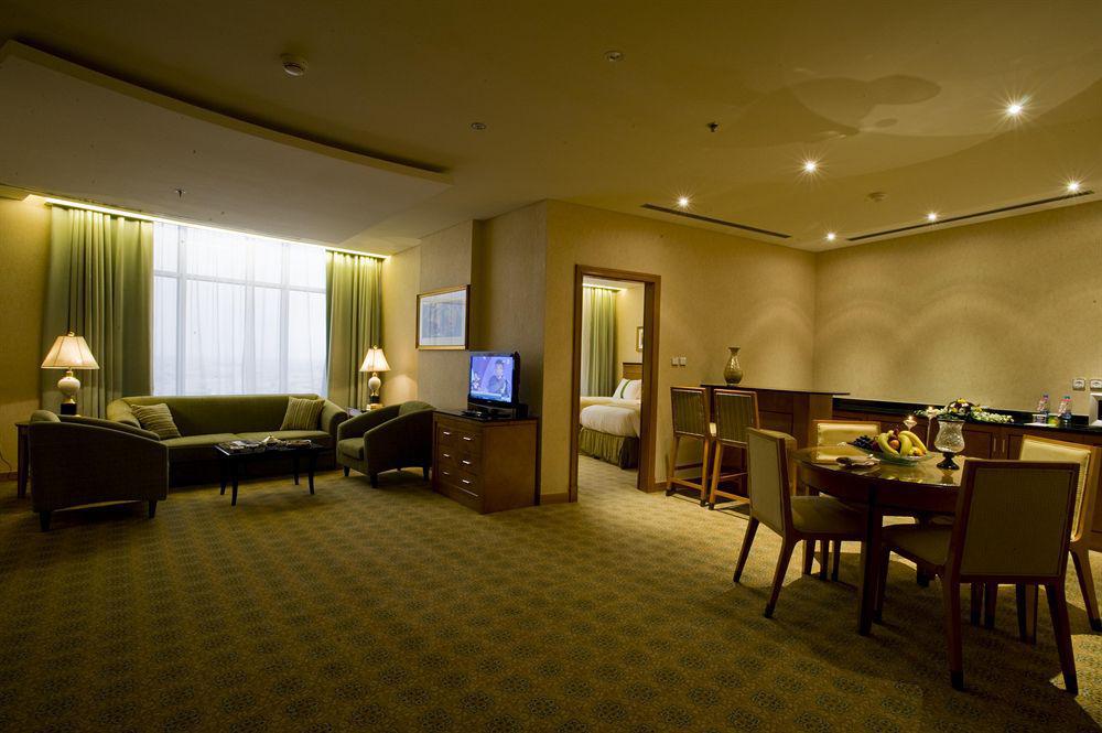 Eastyard Khobar Hotel - Formerly Ramada By Wyndham Khobar Chambre photo